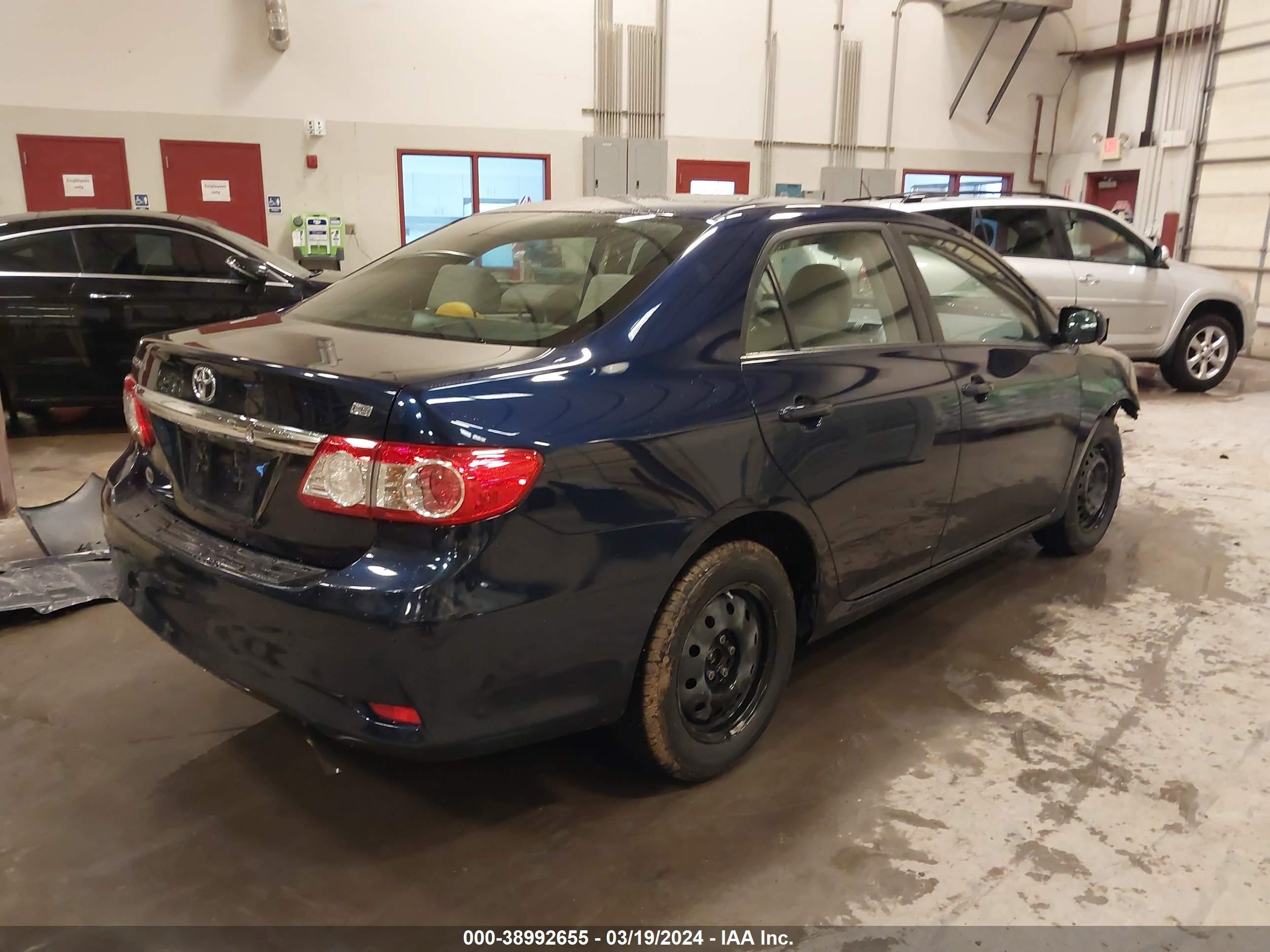 Photo 3 VIN: JTDBU4EE4B9163936 - TOYOTA COROLLA 