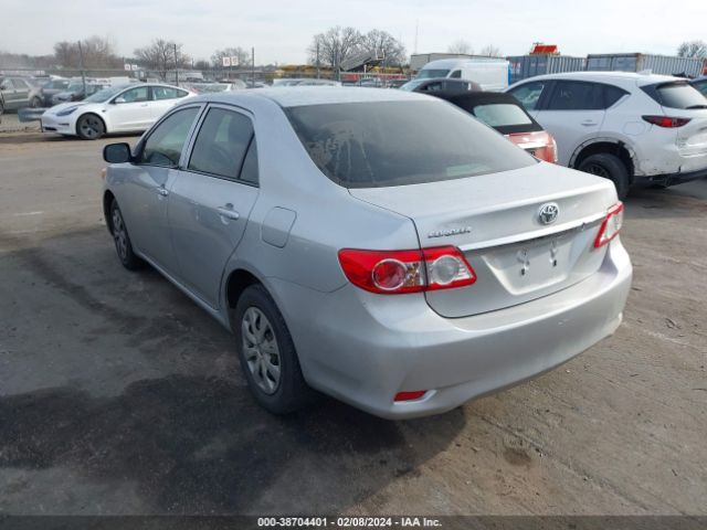 Photo 2 VIN: JTDBU4EE4C9172864 - TOYOTA COROLLA 