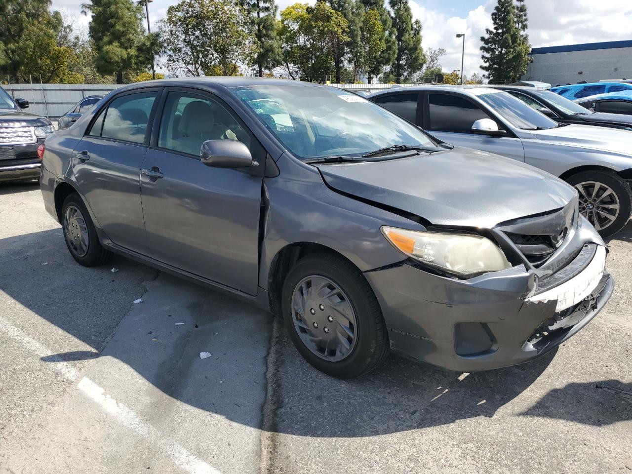 Photo 3 VIN: JTDBU4EE5B9124627 - TOYOTA COROLLA 