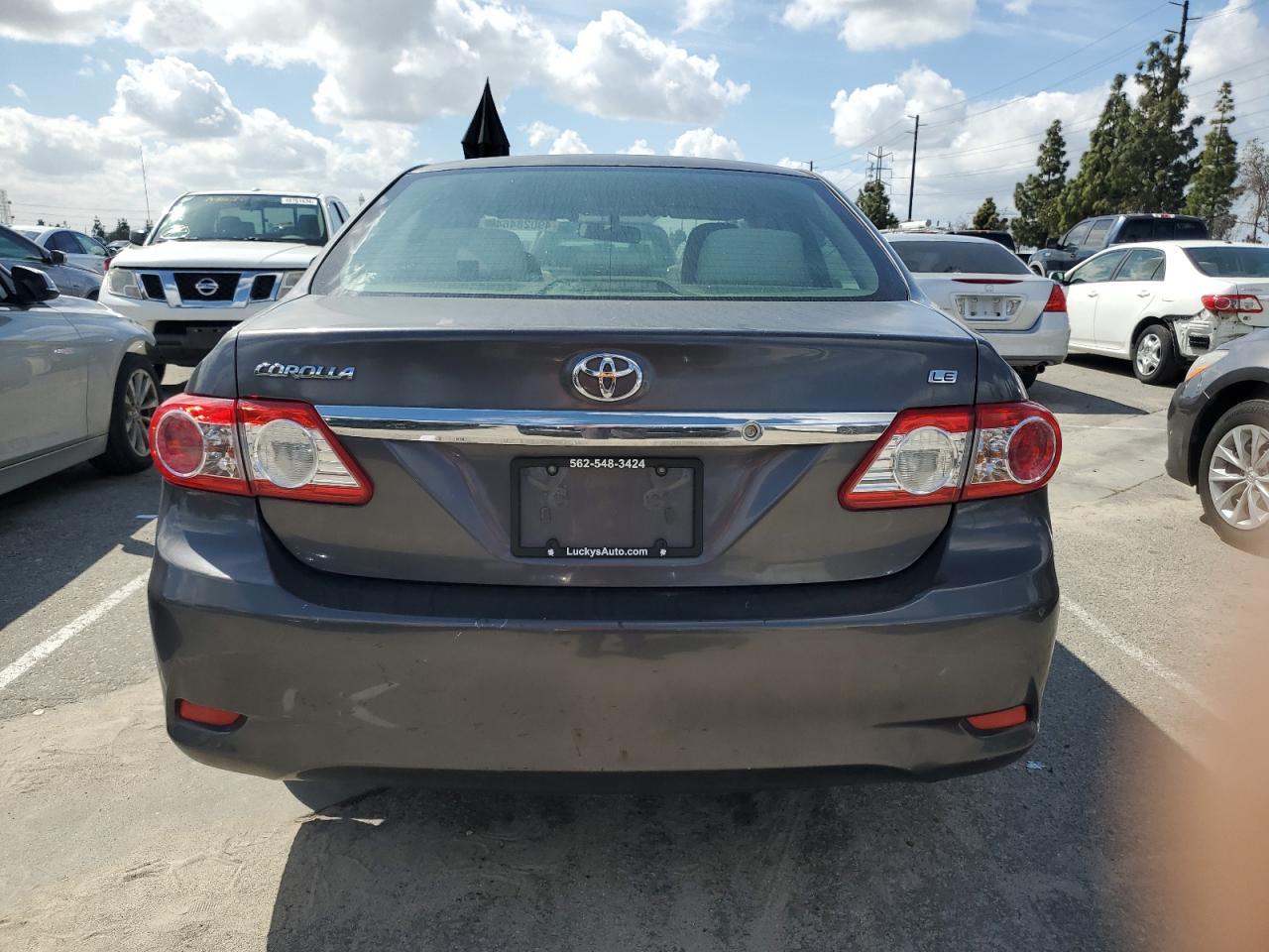 Photo 5 VIN: JTDBU4EE5B9124627 - TOYOTA COROLLA 