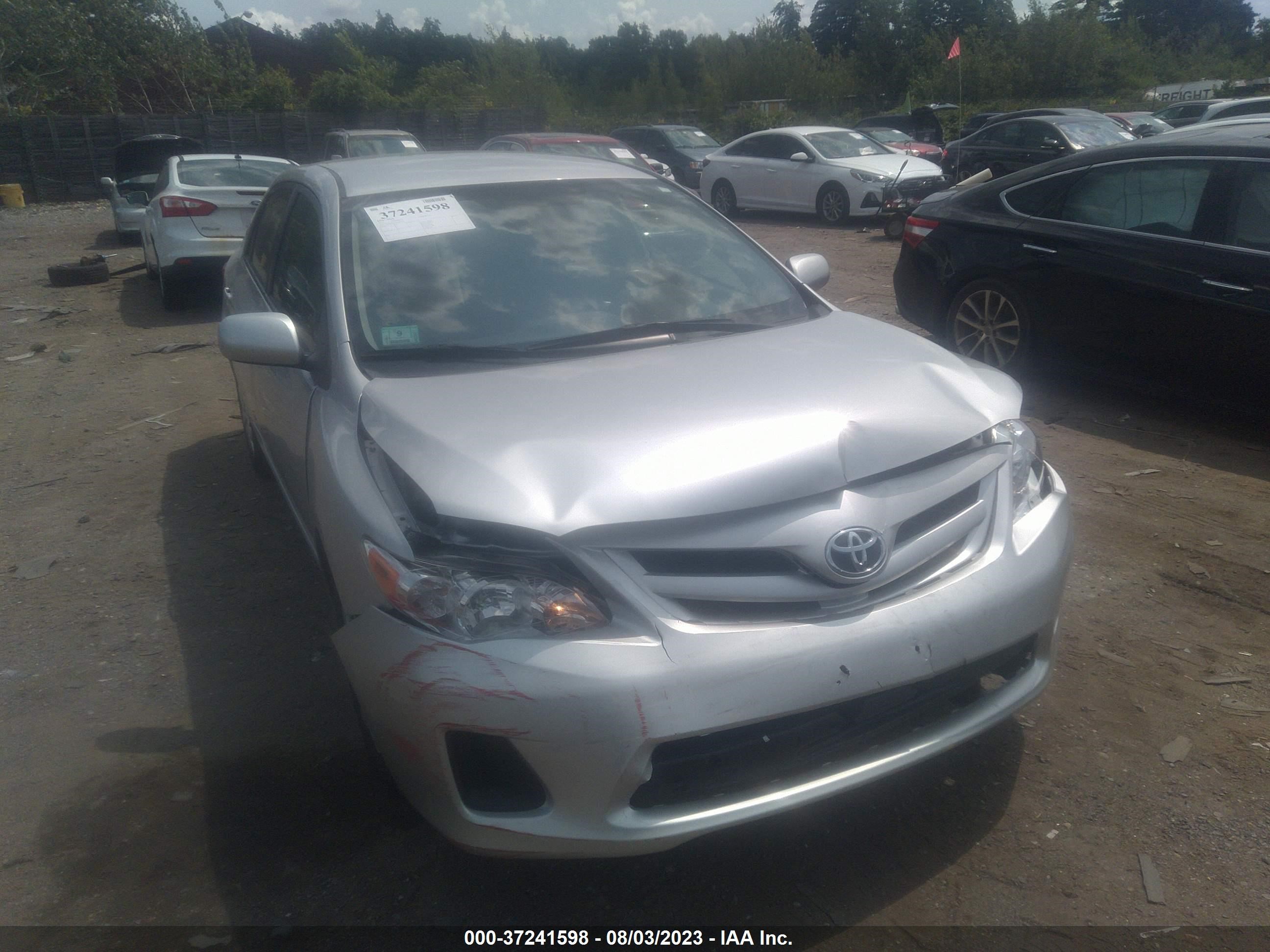 Photo 0 VIN: JTDBU4EE5BJ105574 - TOYOTA COROLLA 