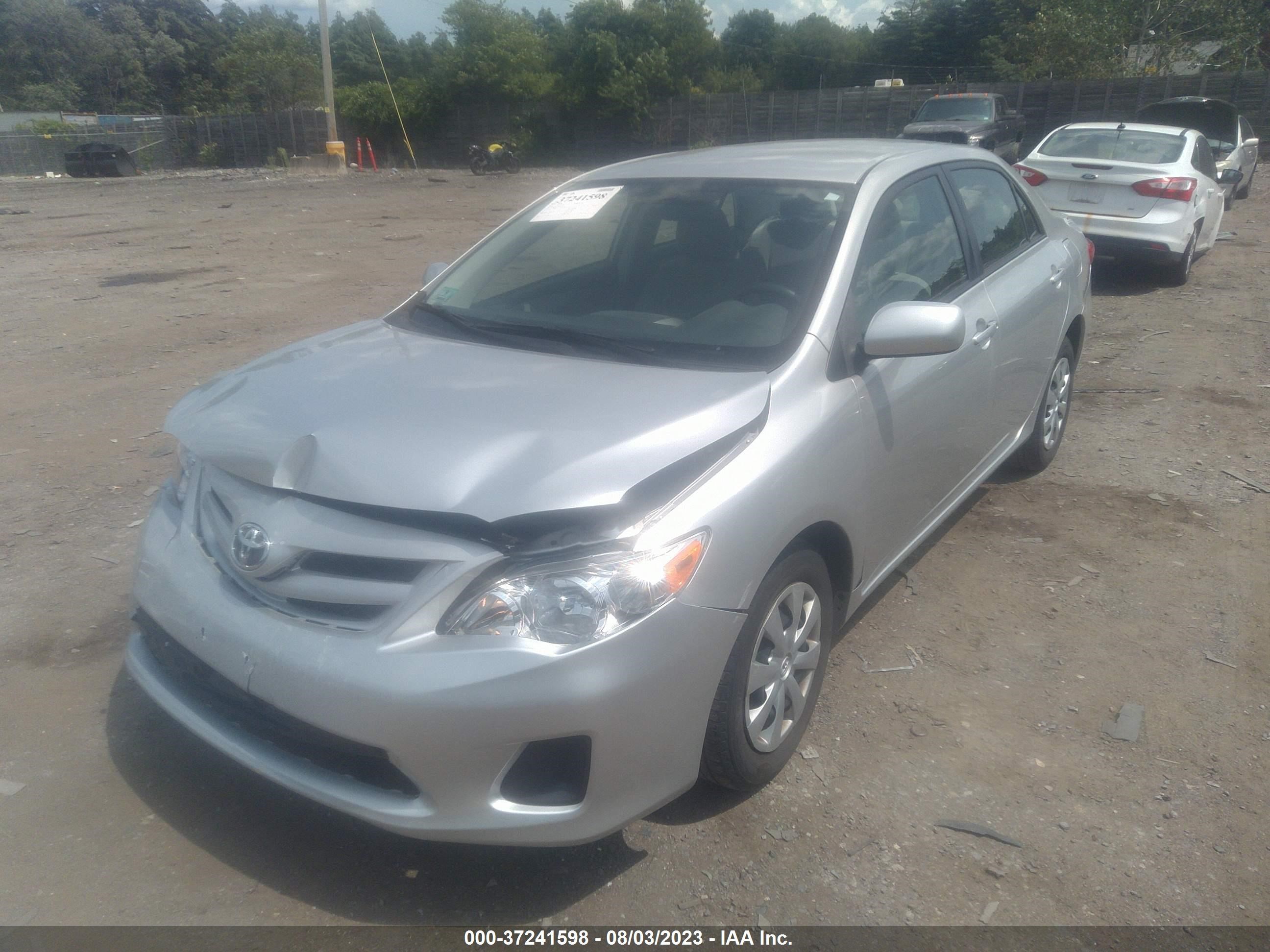 Photo 1 VIN: JTDBU4EE5BJ105574 - TOYOTA COROLLA 