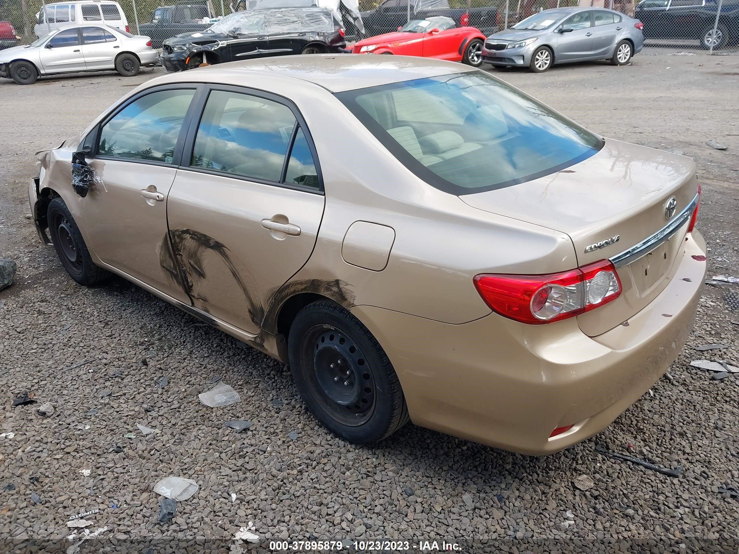 Photo 2 VIN: JTDBU4EE5C9174848 - TOYOTA COROLLA 