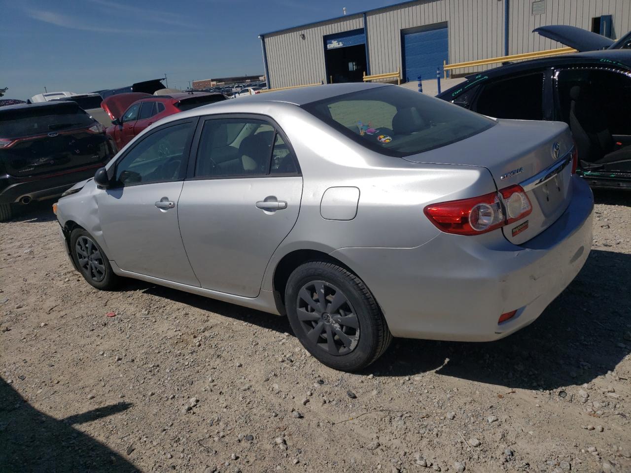 Photo 1 VIN: JTDBU4EE6B9138441 - TOYOTA COROLLA 