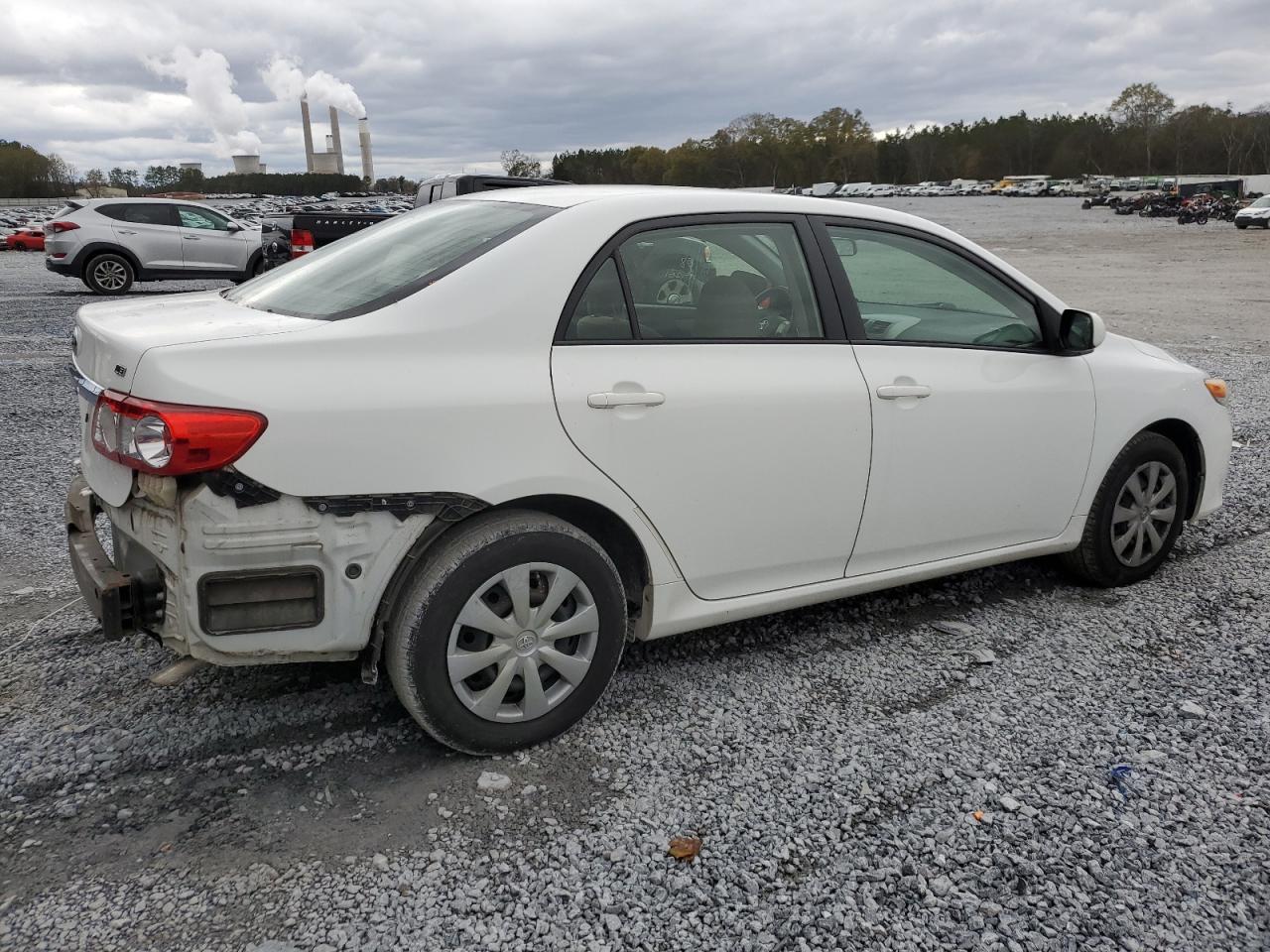 Photo 2 VIN: JTDBU4EE6B9146958 - TOYOTA COROLLA 