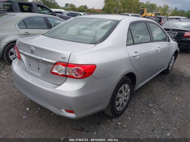 Photo 3 VIN: JTDBU4EE7B9143955 - TOYOTA COROLLA 