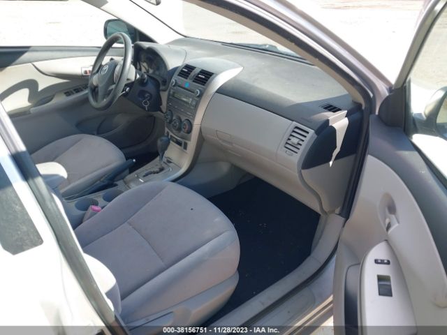 Photo 4 VIN: JTDBU4EE7B9150369 - TOYOTA COROLLA 