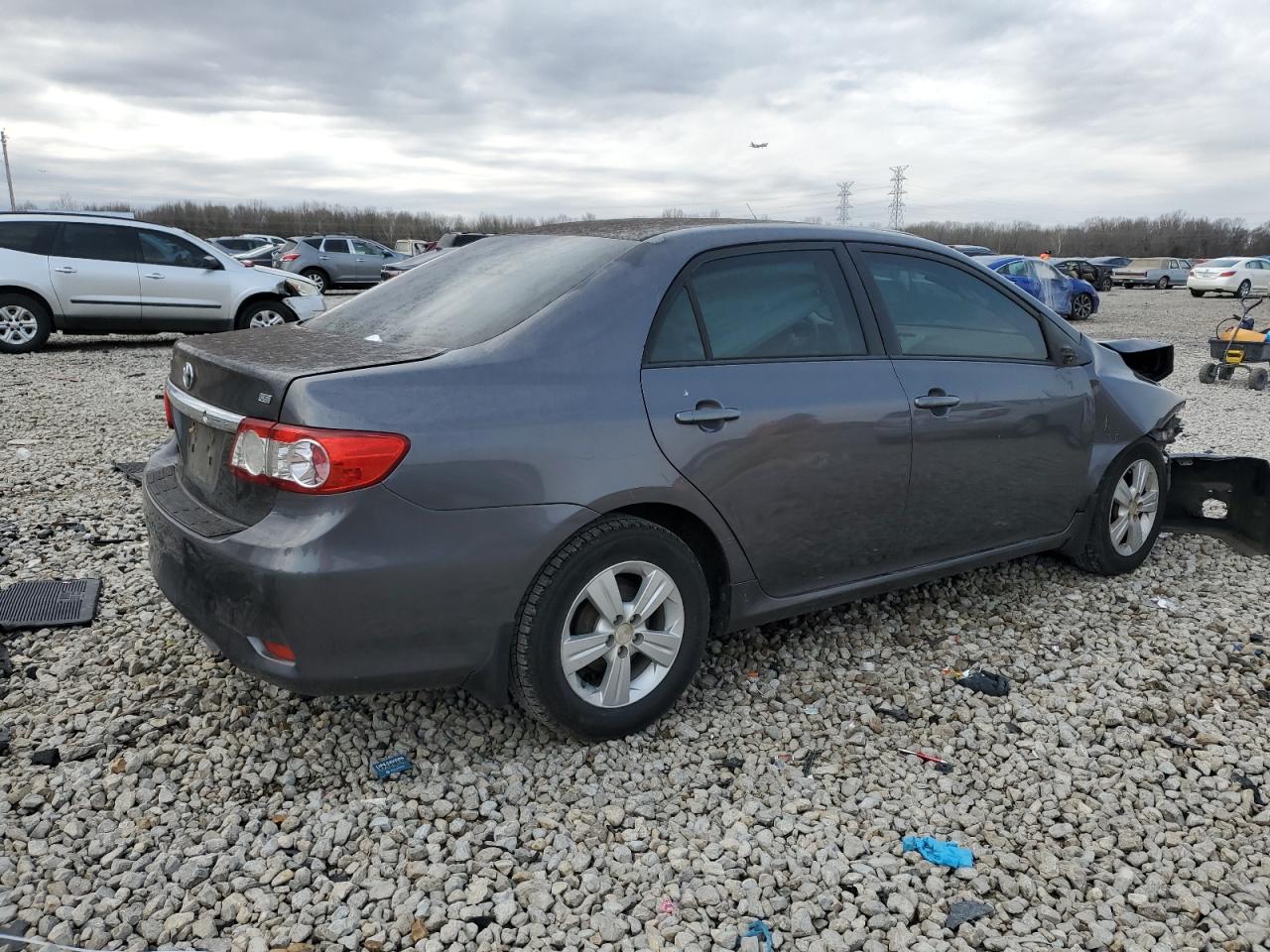 Photo 2 VIN: JTDBU4EE7B9152297 - TOYOTA COROLLA 