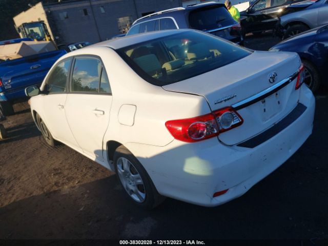 Photo 2 VIN: JTDBU4EE7C9174334 - TOYOTA COROLLA 