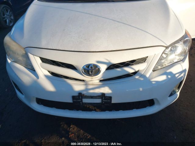 Photo 5 VIN: JTDBU4EE7C9174334 - TOYOTA COROLLA 