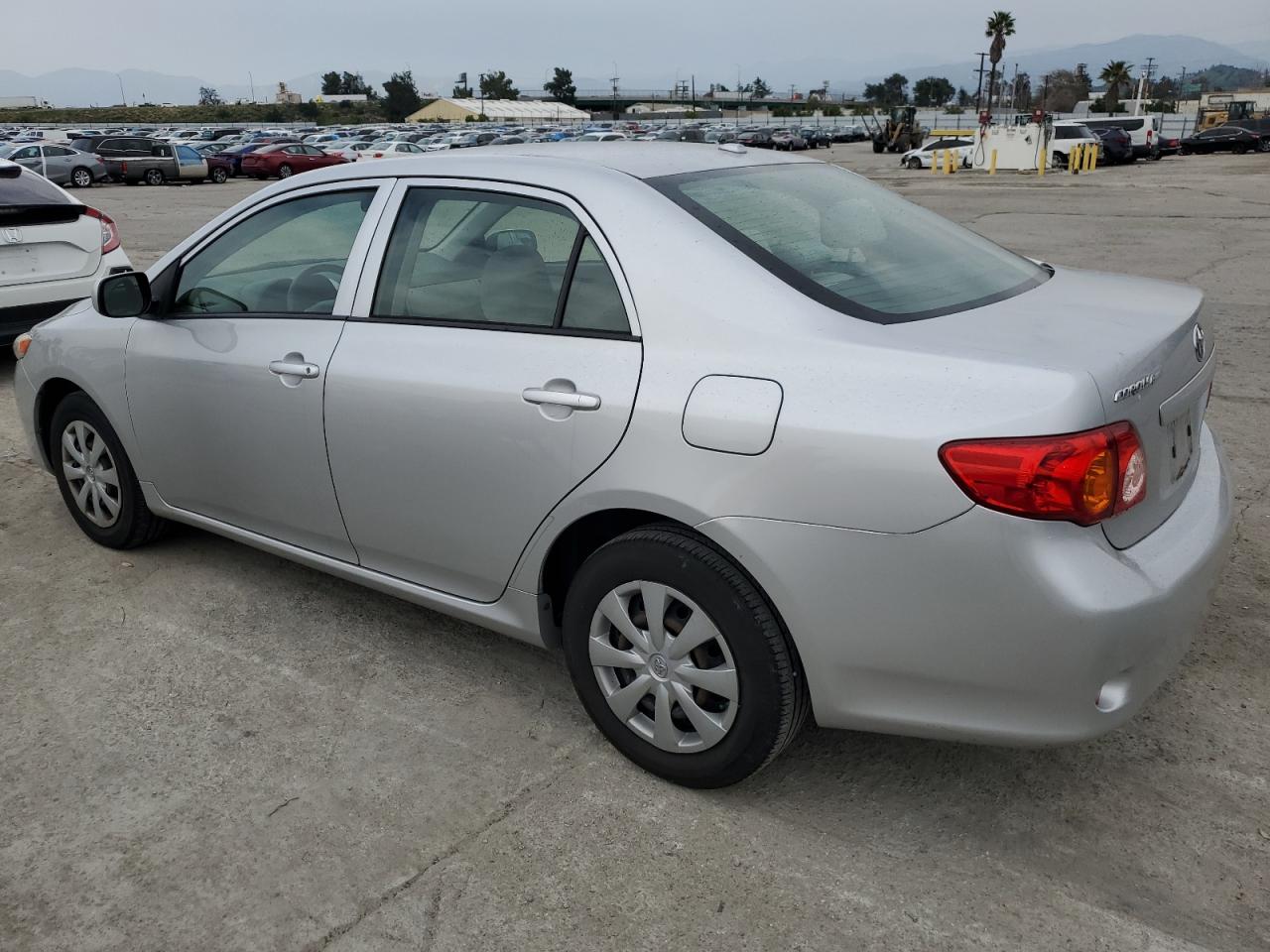 Photo 1 VIN: JTDBU4EE8AJ066333 - TOYOTA COROLLA 