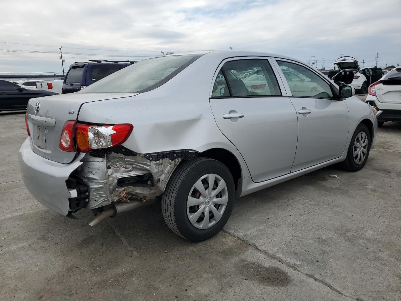 Photo 2 VIN: JTDBU4EE8AJ066333 - TOYOTA COROLLA 