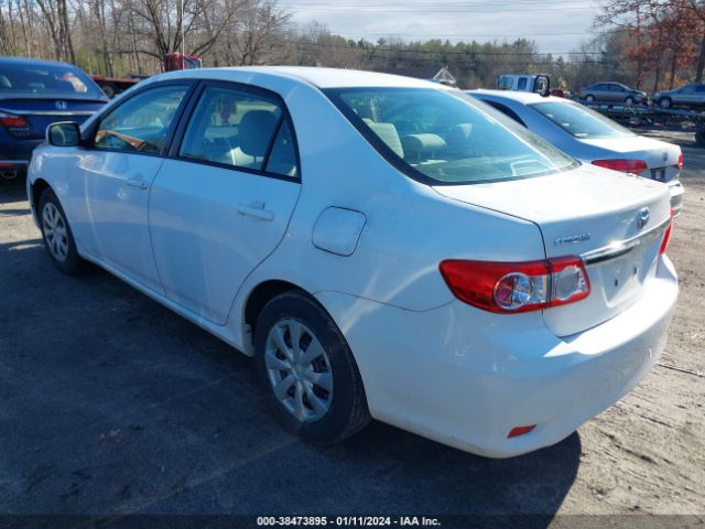 Photo 2 VIN: JTDBU4EE8BJ093503 - TOYOTA COROLLA 