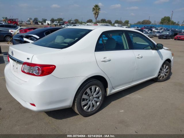 Photo 3 VIN: JTDBU4EE8DJ116748 - TOYOTA COROLLA 