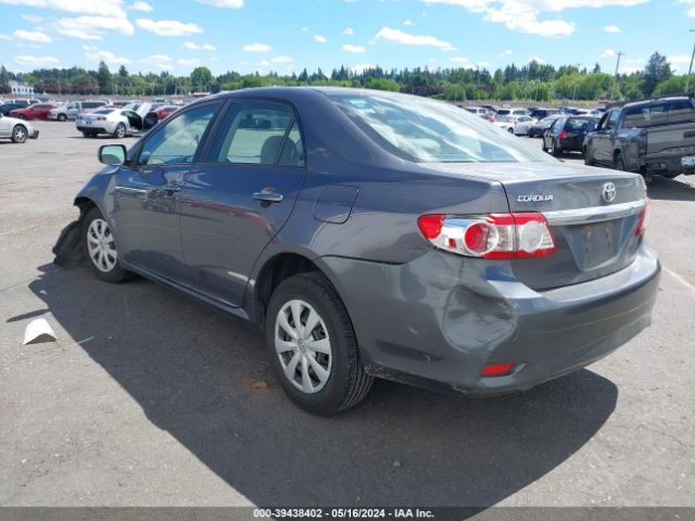 Photo 2 VIN: JTDBU4EE9B9134657 - TOYOTA COROLLA 