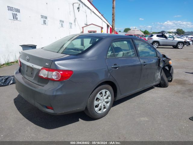 Photo 3 VIN: JTDBU4EE9B9134657 - TOYOTA COROLLA 