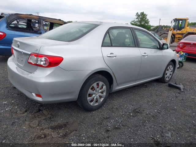 Photo 3 VIN: JTDBU4EE9BJ107585 - TOYOTA COROLLA 