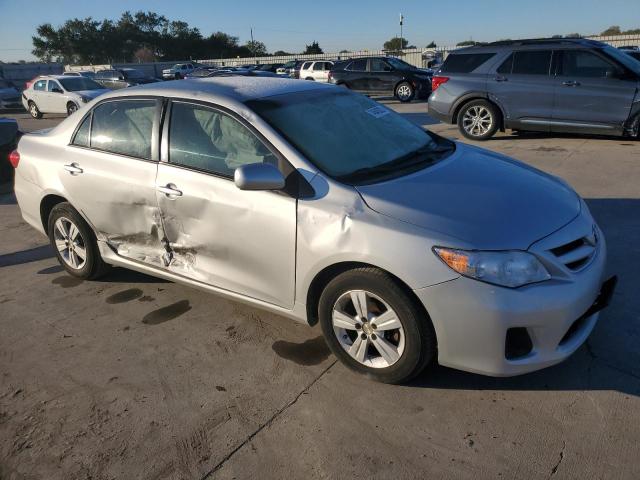 Photo 3 VIN: JTDBU4EEXB9158627 - TOYOTA COROLLA 