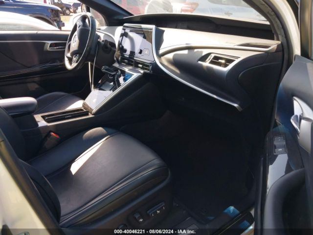 Photo 4 VIN: JTDBVRBD1HA001727 - TOYOTA MIRAI 