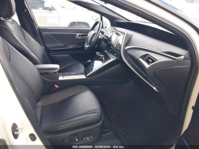 Photo 4 VIN: JTDBVRBD3JA004148 - TOYOTA MIRAI 