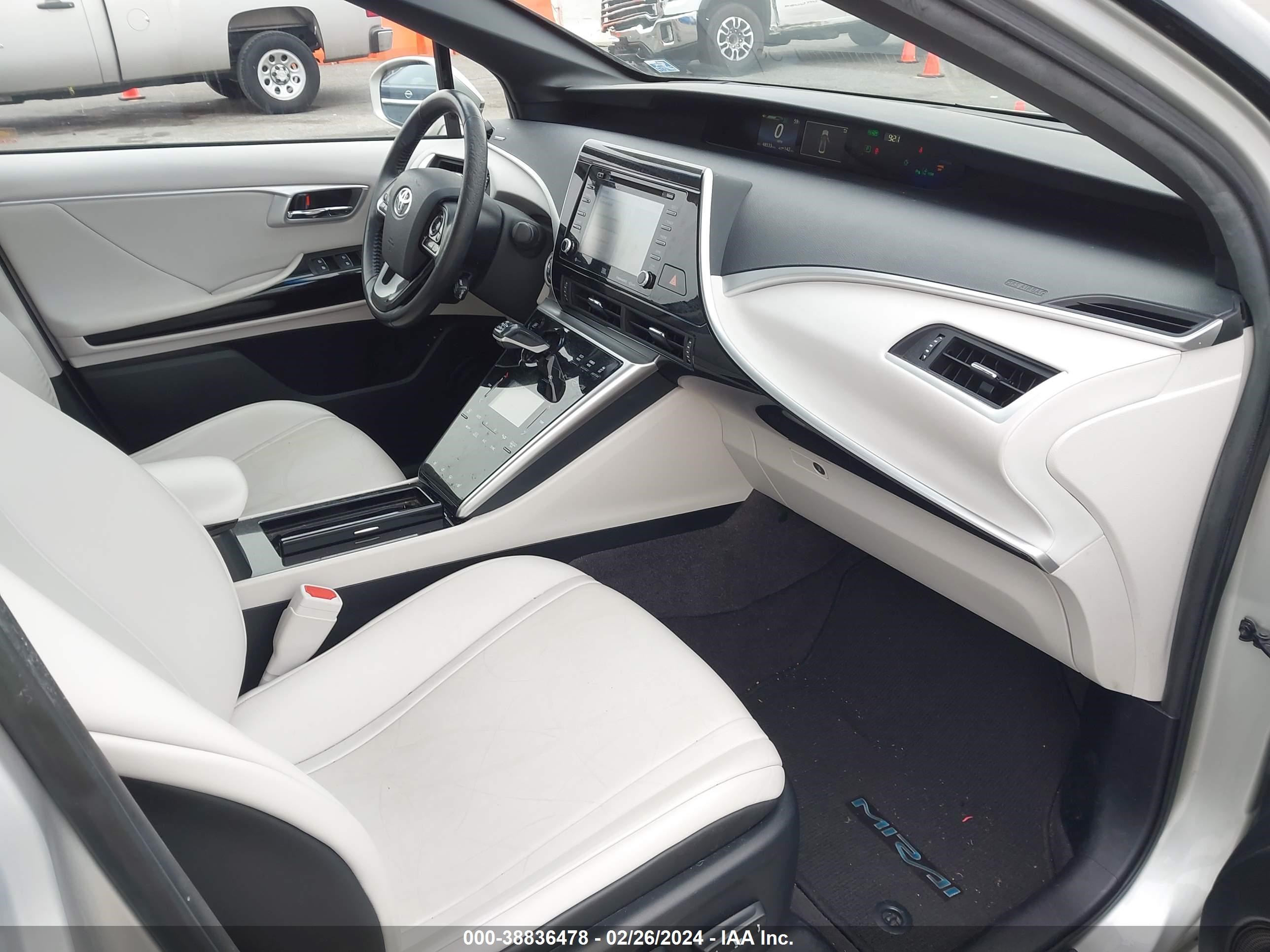 Photo 4 VIN: JTDBVRBD7KA005918 - TOYOTA MIRAI 