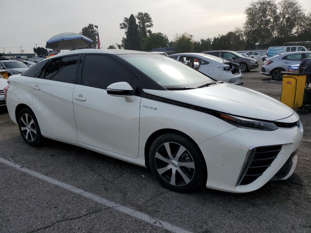 Photo 3 VIN: JTDBVRBD7KA006857 - TOYOTA MIRAI 