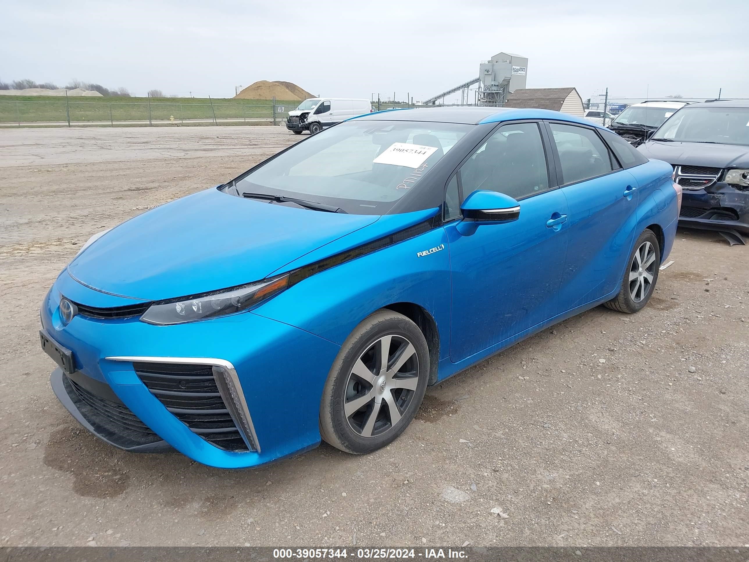 Photo 2 VIN: JTDBVRBD9HA003032 - TOYOTA MIRAI 