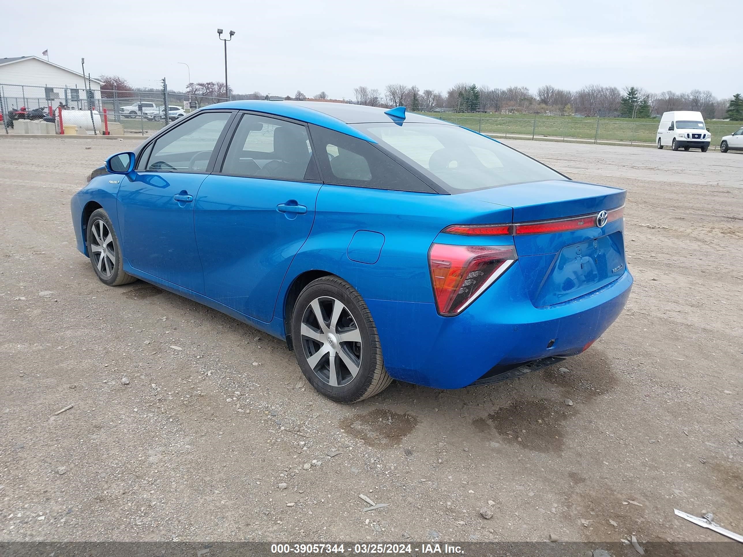 Photo 3 VIN: JTDBVRBD9HA003032 - TOYOTA MIRAI 