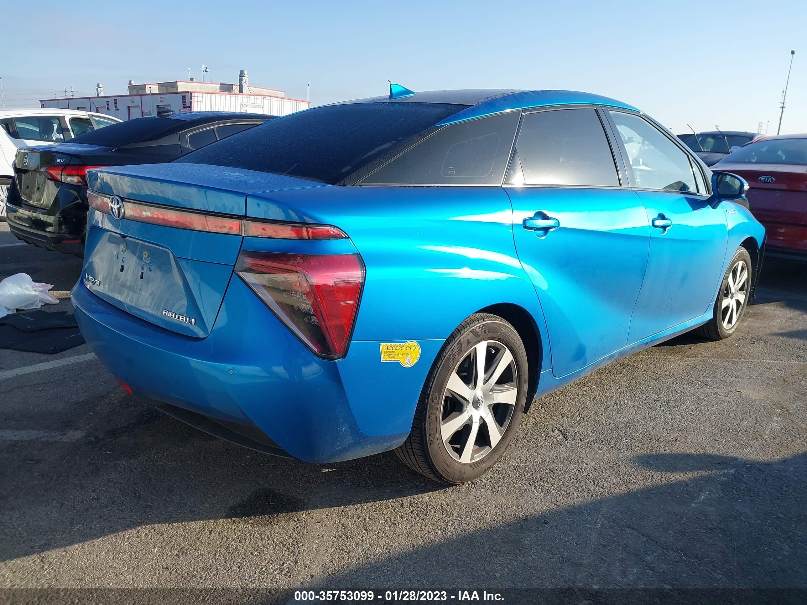 Photo 3 VIN: JTDBVRBD9JA005028 - TOYOTA MIRAI 