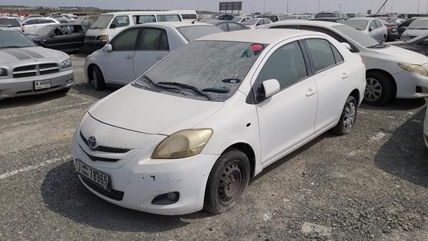 Photo 3 VIN: JTDBW923184013847 - TOYOTA YARIS 