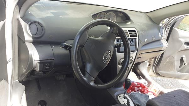 Photo 11 VIN: JTDBW923284018300 - TOYOTA YARIS 