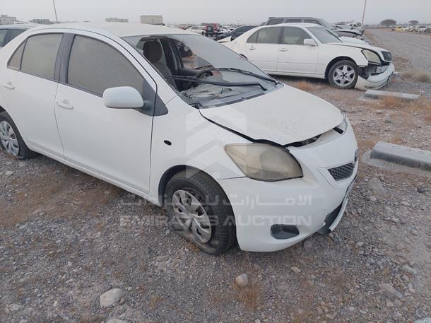 Photo 8 VIN: JTDBW923471045370 - TOYOTA YARIS 