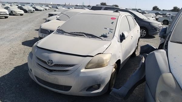 Photo 3 VIN: JTDBW923471052481 - TOYOTA YARIS 