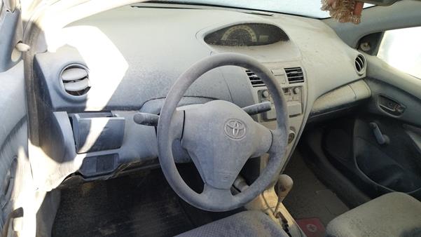 Photo 9 VIN: JTDBW923481082372 - TOYOTA YARIS 