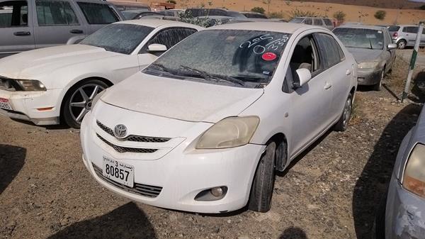 Photo 3 VIN: JTDBW933861002616 - TOYOTA YARIS 