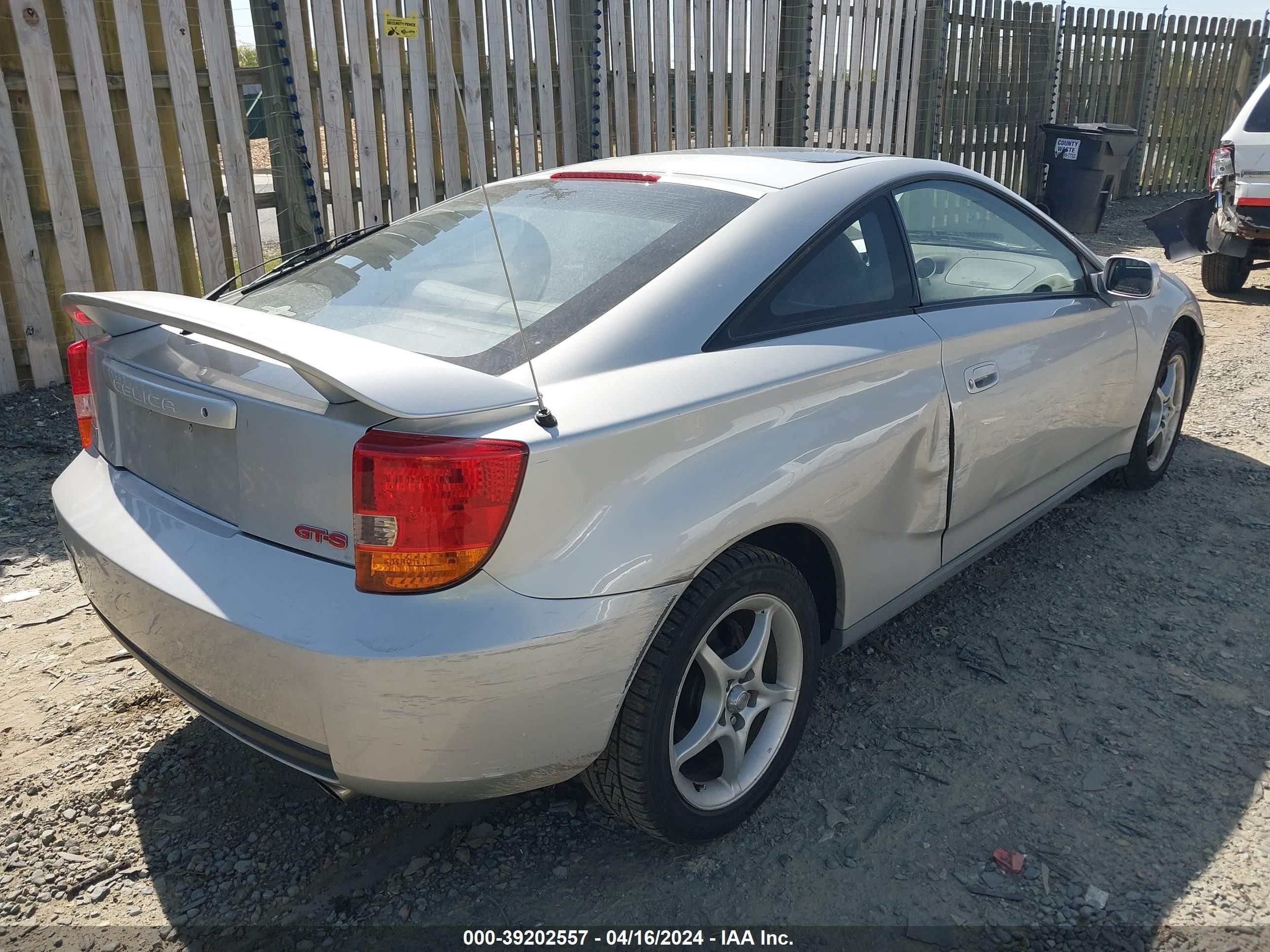 Photo 3 VIN: JTDDY32T7Y0002133 - TOYOTA CELICA 