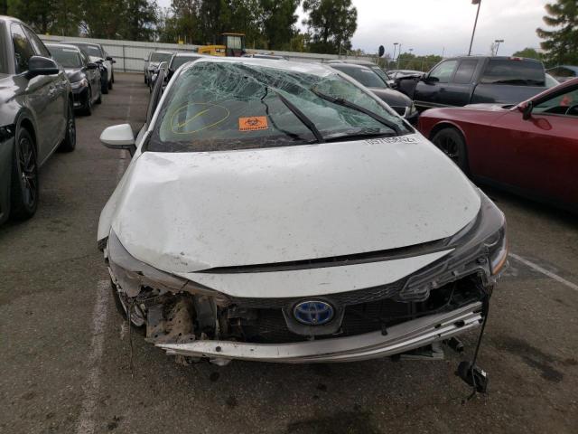 Photo 4 VIN: JTDEAMDE5N3003787 - TOYOTA COROLLA LE 