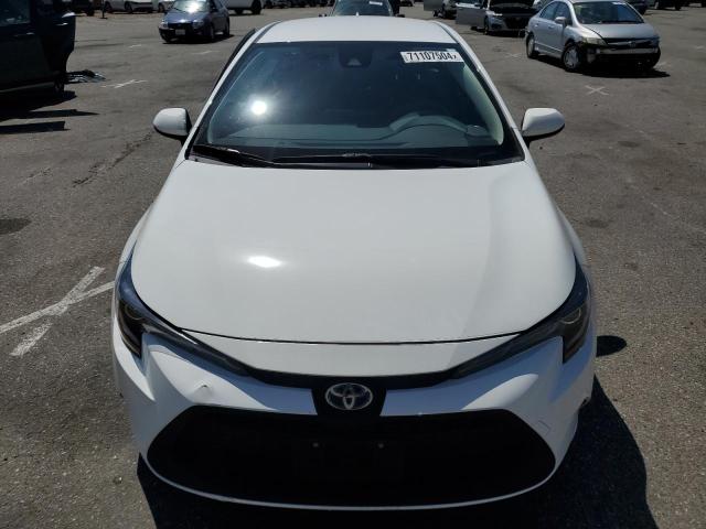 Photo 4 VIN: JTDEAMDE6N3006813 - TOYOTA COROLLA LE 