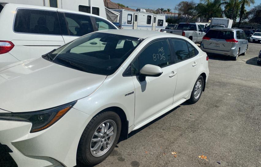 Photo 1 VIN: JTDEBRBE2LJ022688 - TOYOTA COROLLA LE 