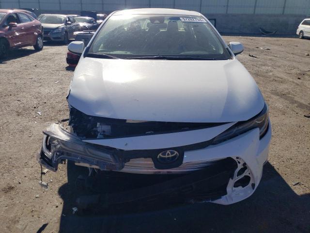 Photo 4 VIN: JTDEBRBE4LJ003978 - TOYOTA COROLLA LE 