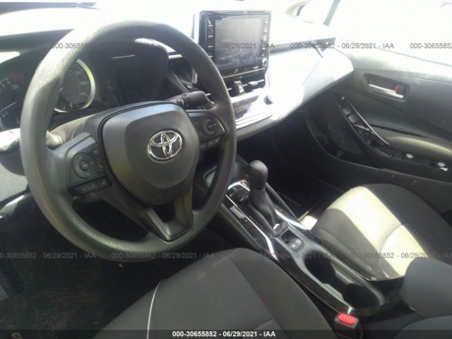 Photo 4 VIN: JTDEPMAEXMJ117667 - TOYOTA COROLLA 