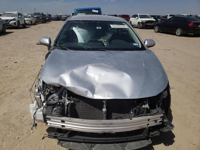 Photo 4 VIN: JTDEPRAE4LJ115540 - TOYOTA COROLLA LE 