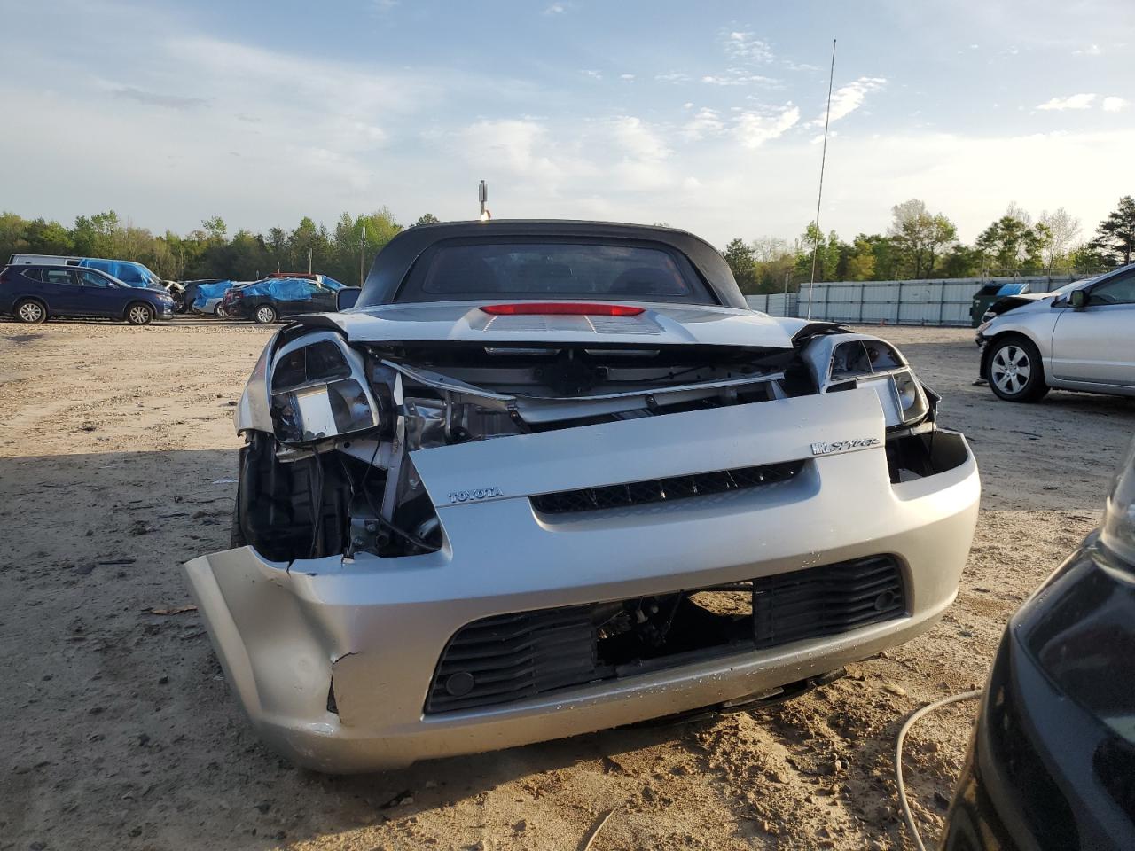 Photo 5 VIN: JTDFR320220050447 - TOYOTA MR2 