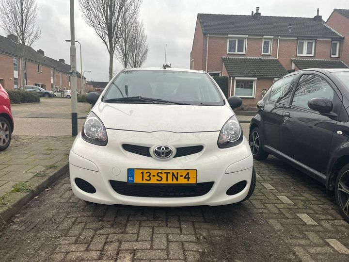 Photo 4 VIN: JTDJG12C00N596968 - TOYOTA AYGO 