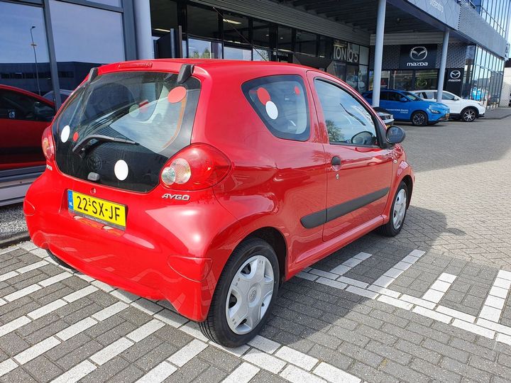 Photo 3 VIN: JTDJG12C80N070829 - TOYOTA AYGO 