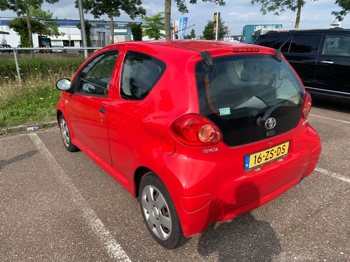 Photo 2 VIN: JTDJG12C80N267712 - TOYOTA AYGO 