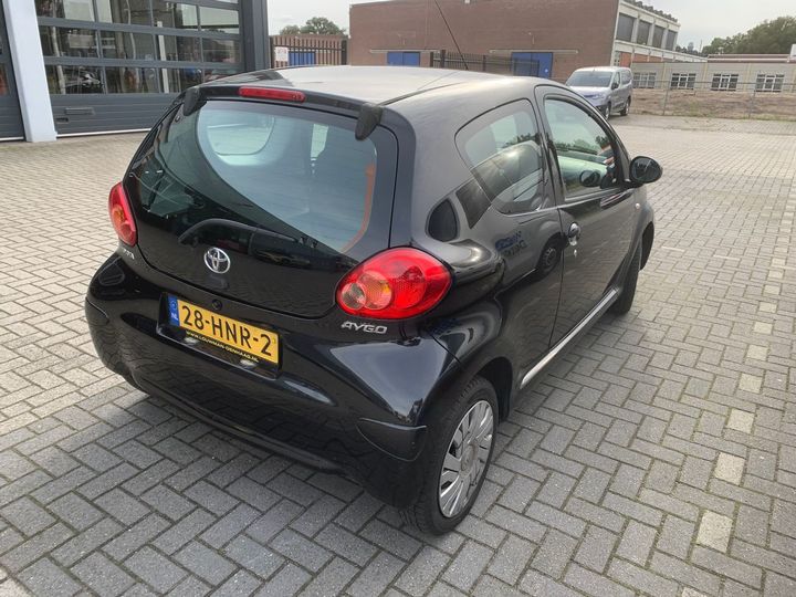 Photo 3 VIN: JTDJG18C20N329676 - TOYOTA AYGO 