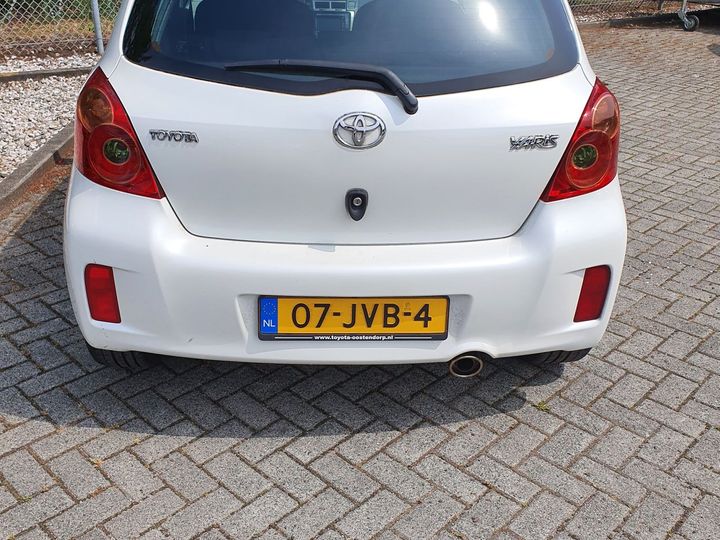 Photo 13 VIN: JTDJL963X00008446 - TOYOTA YARIS 