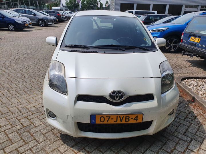 Photo 4 VIN: JTDJL963X00008446 - TOYOTA YARIS 