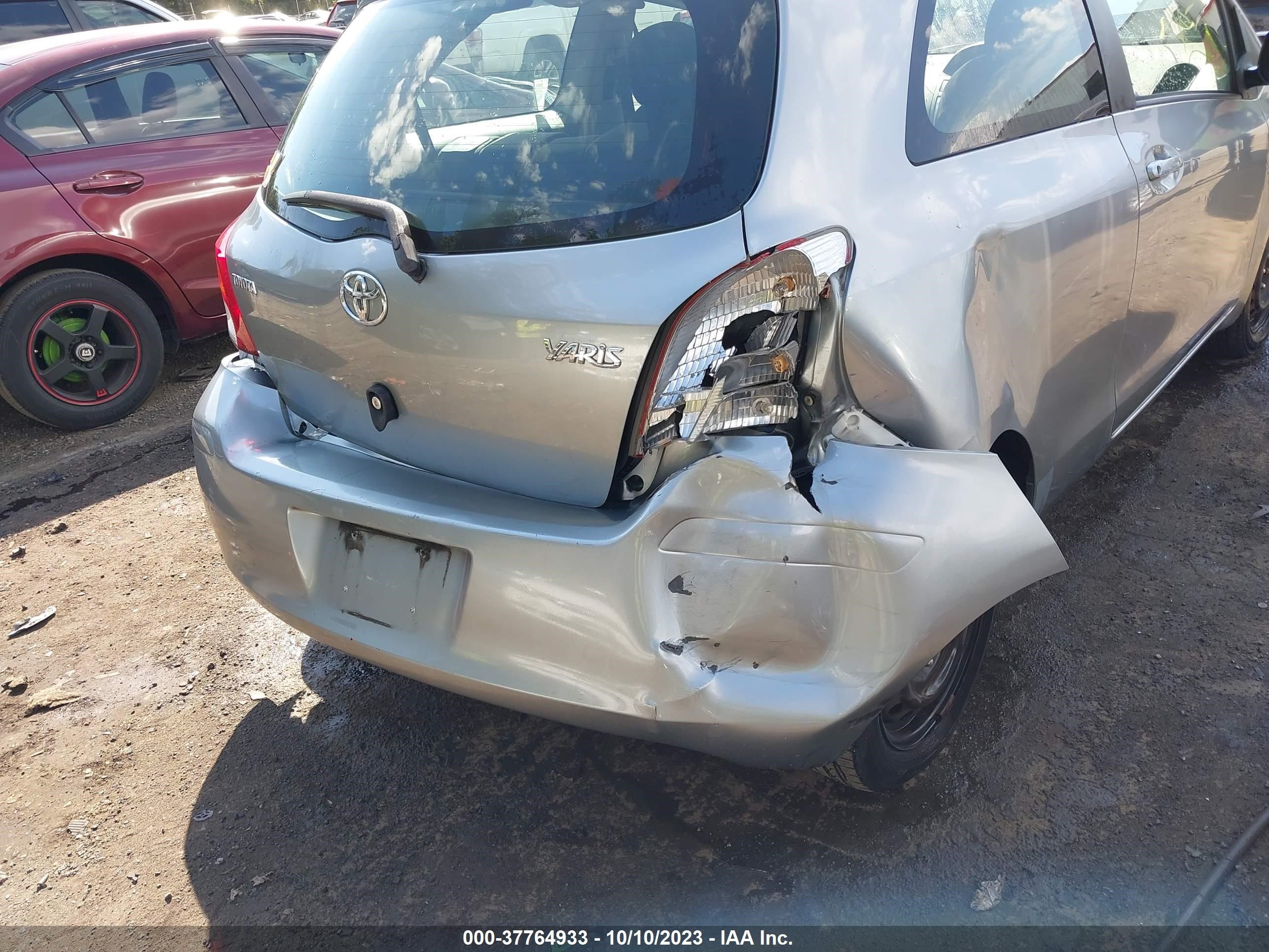 Photo 5 VIN: JTDJT4K30B5327501 - TOYOTA YARIS 